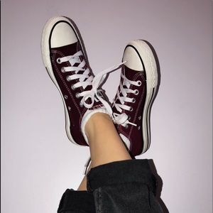 Maroon converse